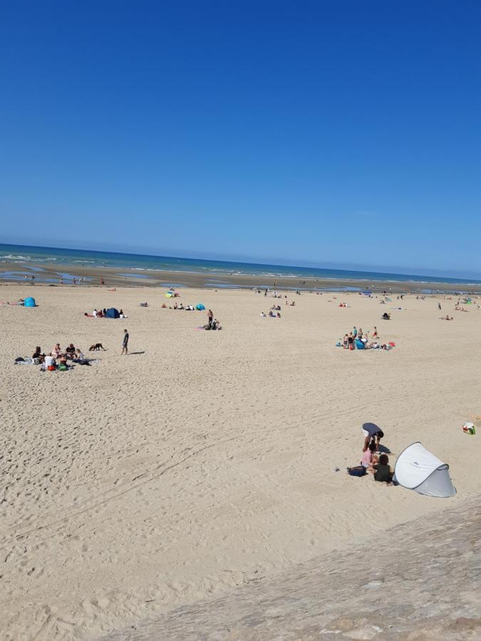 Les Obiones, Vue Laterale Mer, Fort Mahon Plage, Magnifique Studio Cabine 4P, Avec Balcon , Parking Prive Gratuit, Wifi, Classe 2 Etoiles, Exposition Plein Sud En Baie De Somme Bagian luar foto