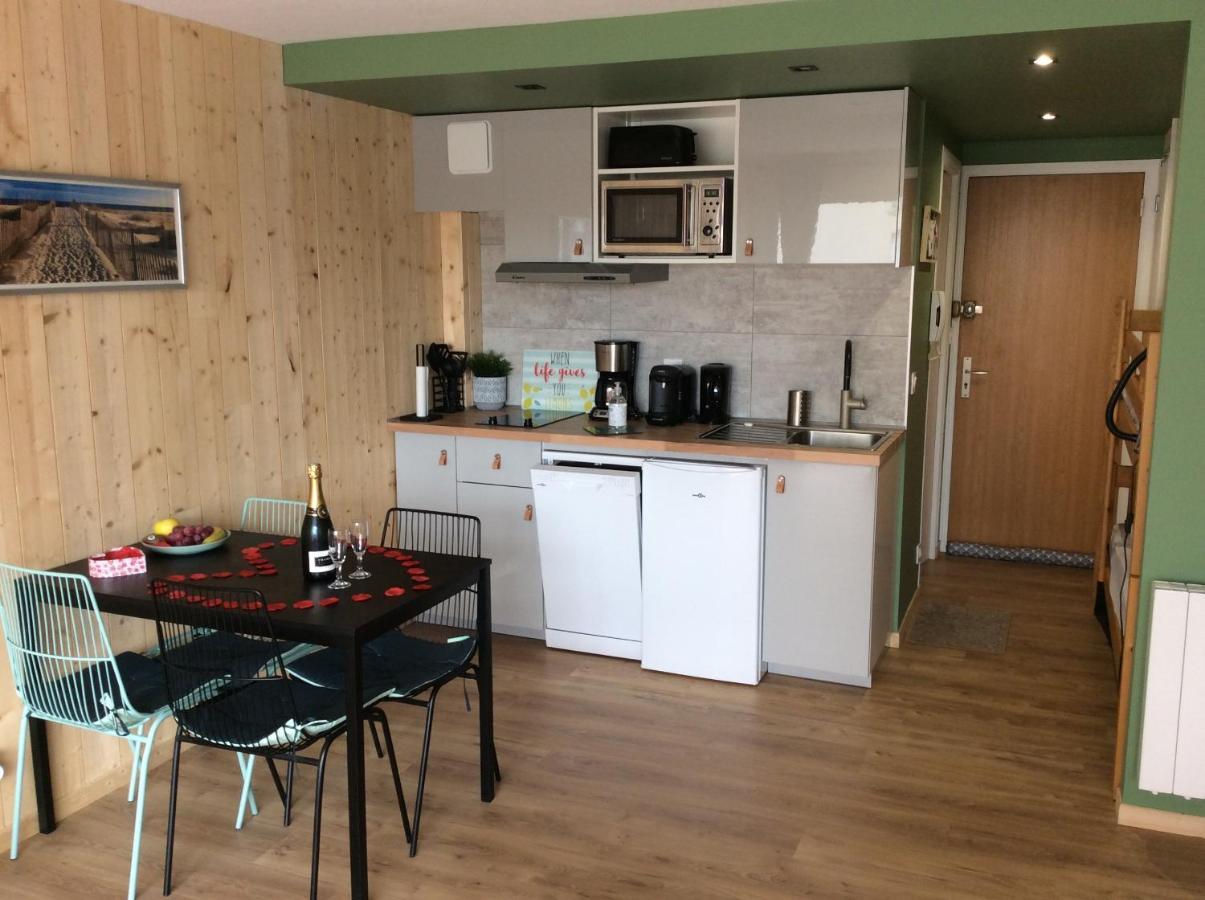 Les Obiones, Vue Laterale Mer, Fort Mahon Plage, Magnifique Studio Cabine 4P, Avec Balcon , Parking Prive Gratuit, Wifi, Classe 2 Etoiles, Exposition Plein Sud En Baie De Somme Bagian luar foto