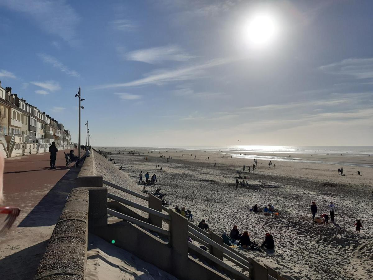 Les Obiones, Vue Laterale Mer, Fort Mahon Plage, Magnifique Studio Cabine 4P, Avec Balcon , Parking Prive Gratuit, Wifi, Classe 2 Etoiles, Exposition Plein Sud En Baie De Somme Bagian luar foto
